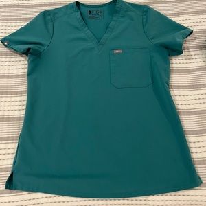 Marine Color- Medium Figs Catarina Scrub Top